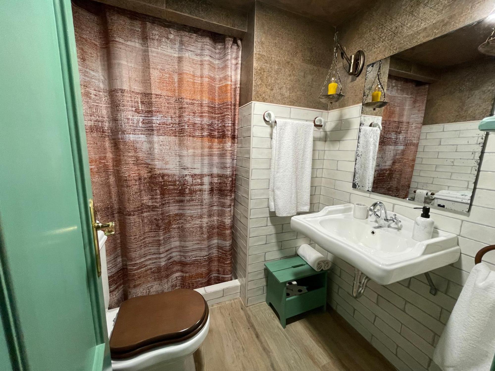Apartamento Tematico "The Magic" Biescas  Ngoại thất bức ảnh